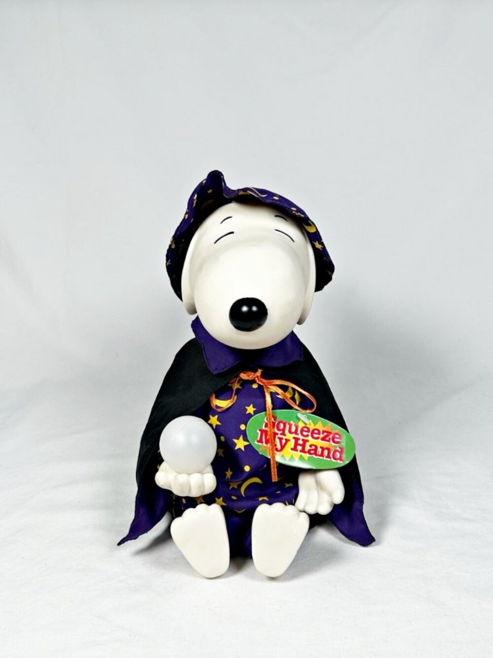 Vintage 1997 Gemmy Peanuts Animated Musical Wizard Snoopy Halloween Toy Decor